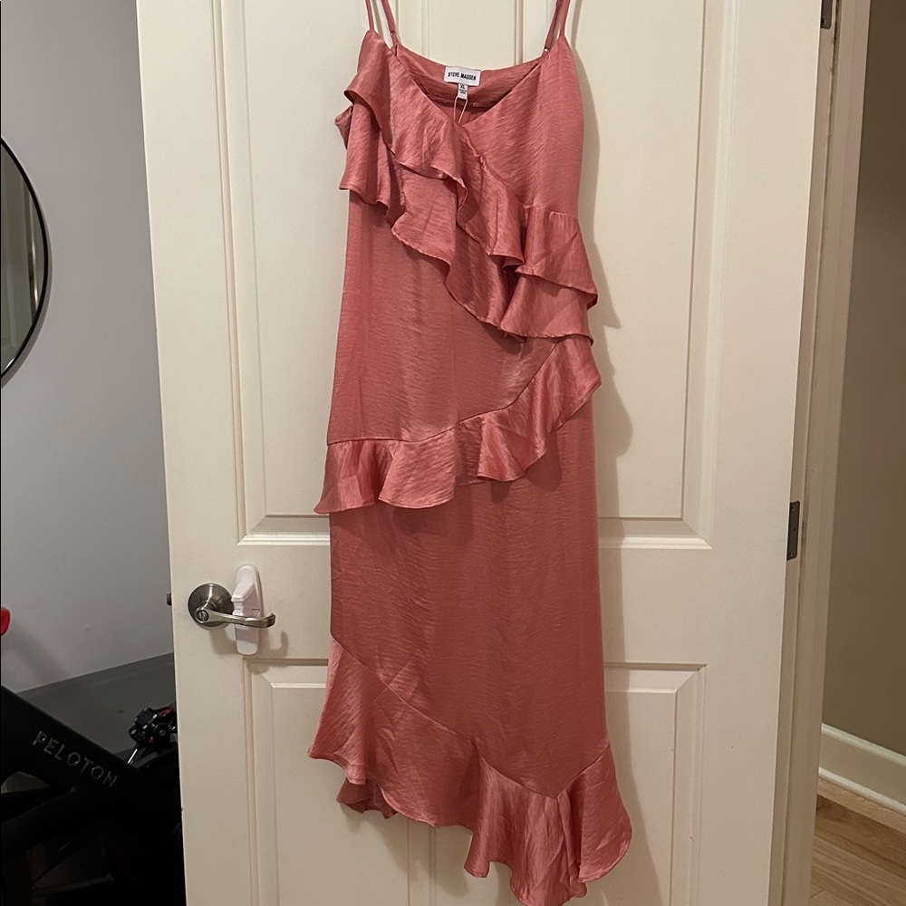 Pink Ruffled Midi Dress Steve Madden - Picture 2 of 4